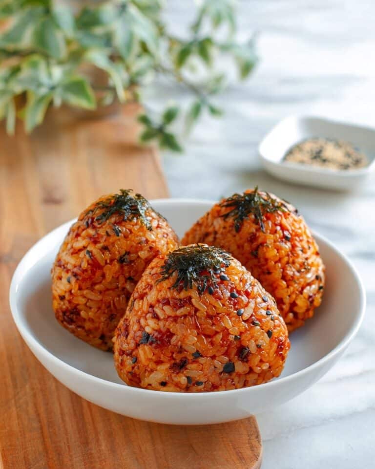 Cheesy Kimchi Onigiri Recipe