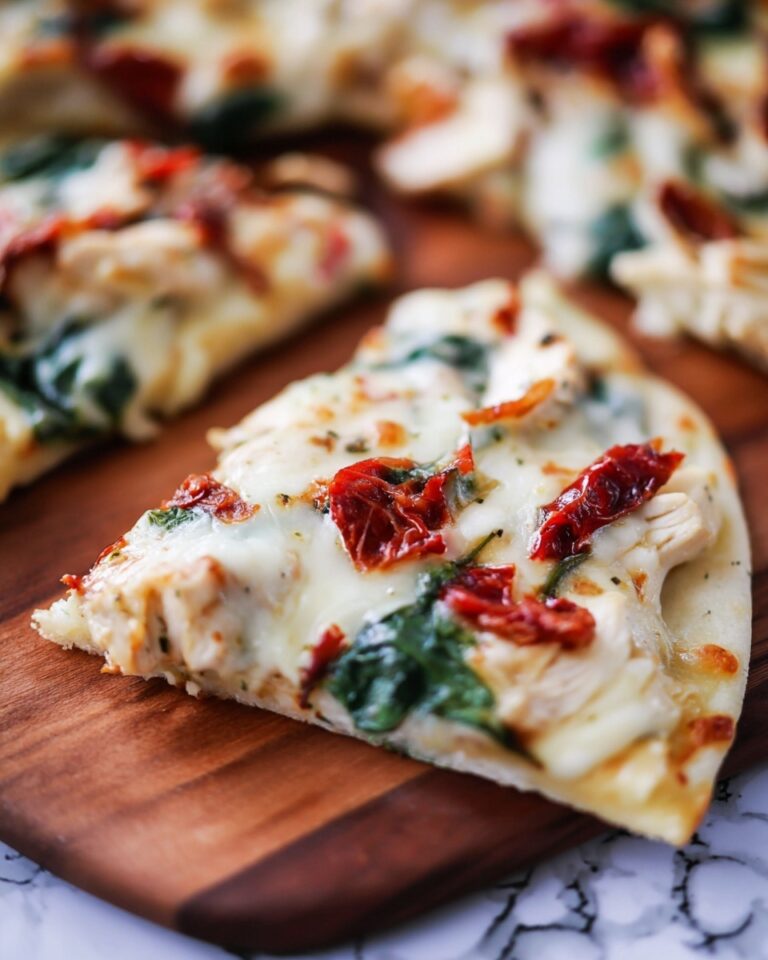 Tuscan Garlic Chicken Pita Pizzas Recipe