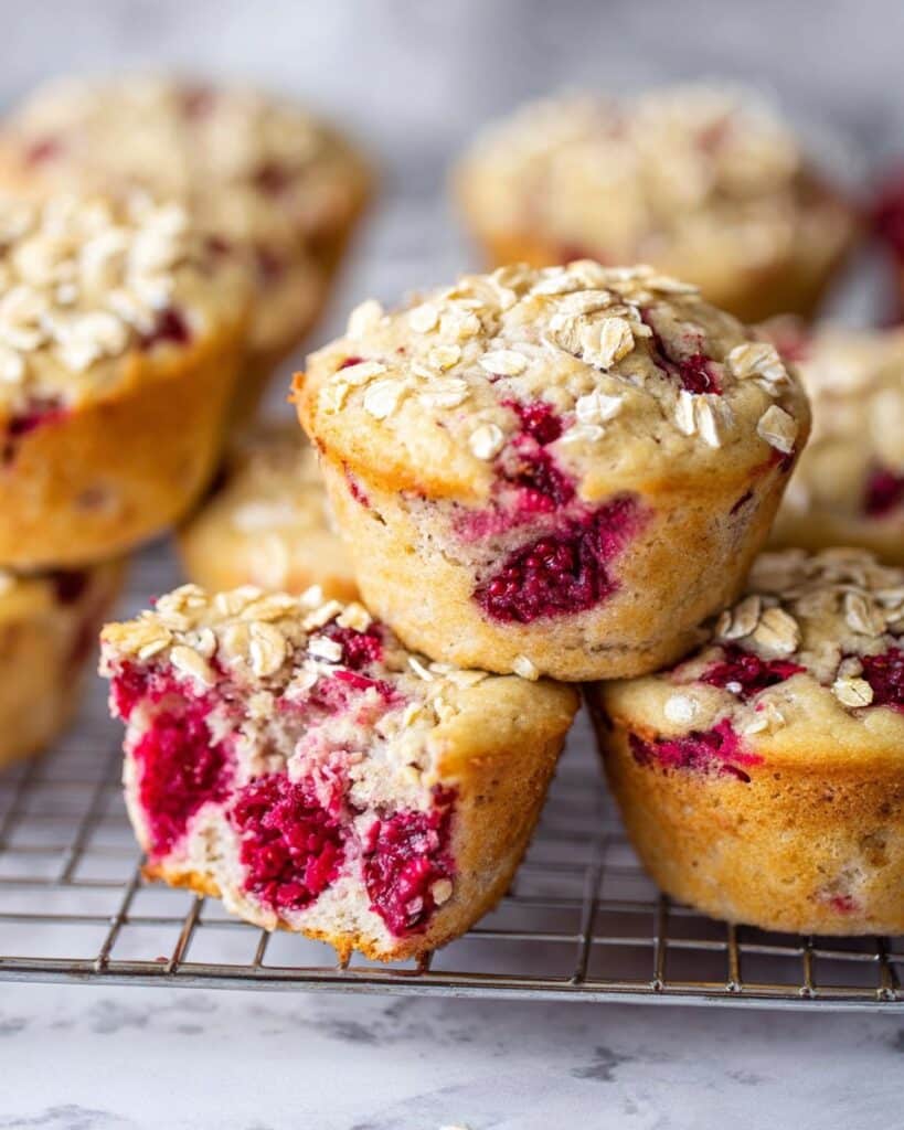 Healthy Raspberry Muffins [One Bowl] Recipe