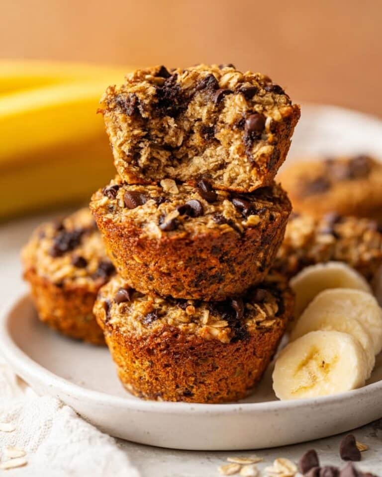 Peanut Butter Banana Baked Oatmeal Cups Recipe