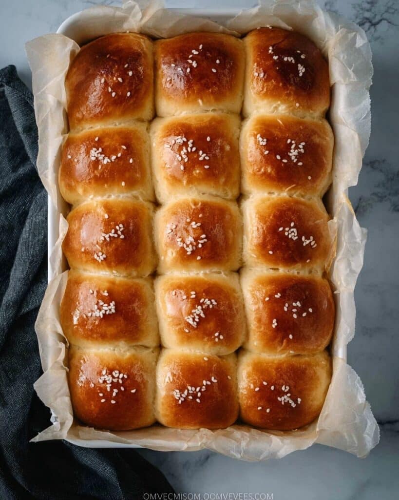 Chinese Coconut Buns (Cocktail Buns) Recipe