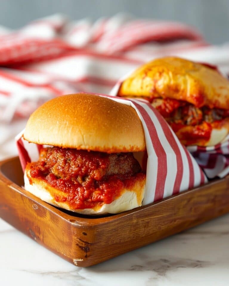 Islak Burger: Istanbul’s Wet-Style Minced Beef Sandwich Recipe